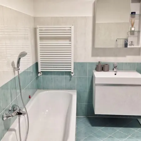 Vicino Metro Precotto, Garage Gratuito Appartement Milaan
